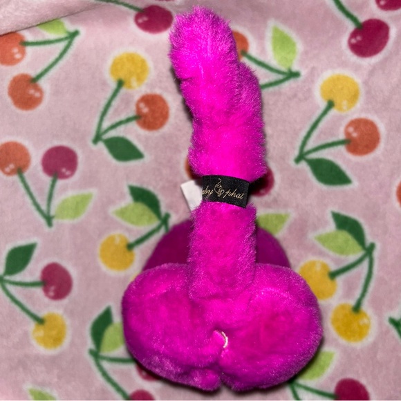 Baby Phat Hot Pink Fuchsia fuzzy Earmuffs - Picture 6 of 7